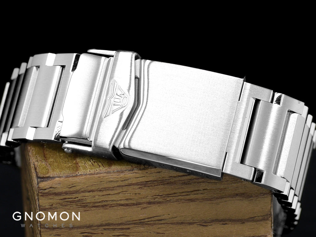 1521 Classic COSC Bracelet - Image 11