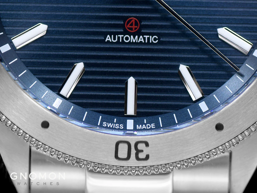 Alpiner 4 Glacier Blue 40mm Ref. AL-525NS4AQ6B - Image 3