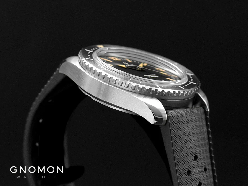Diver Black - Rubber - Image 8