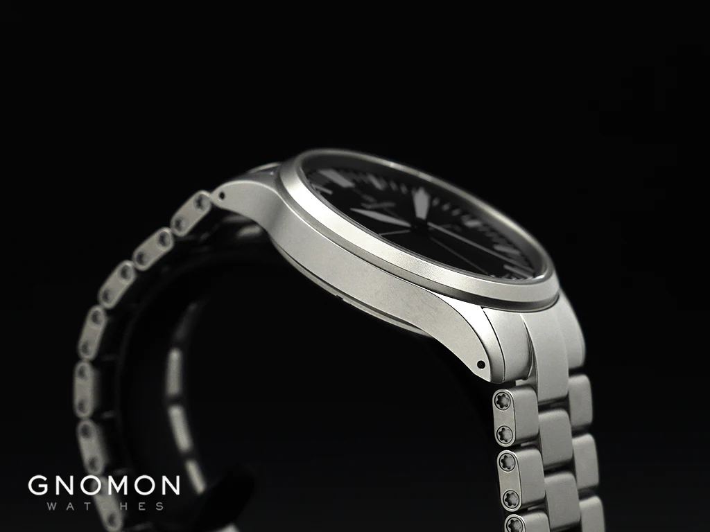 DK32 on Bracelet - Image 8
