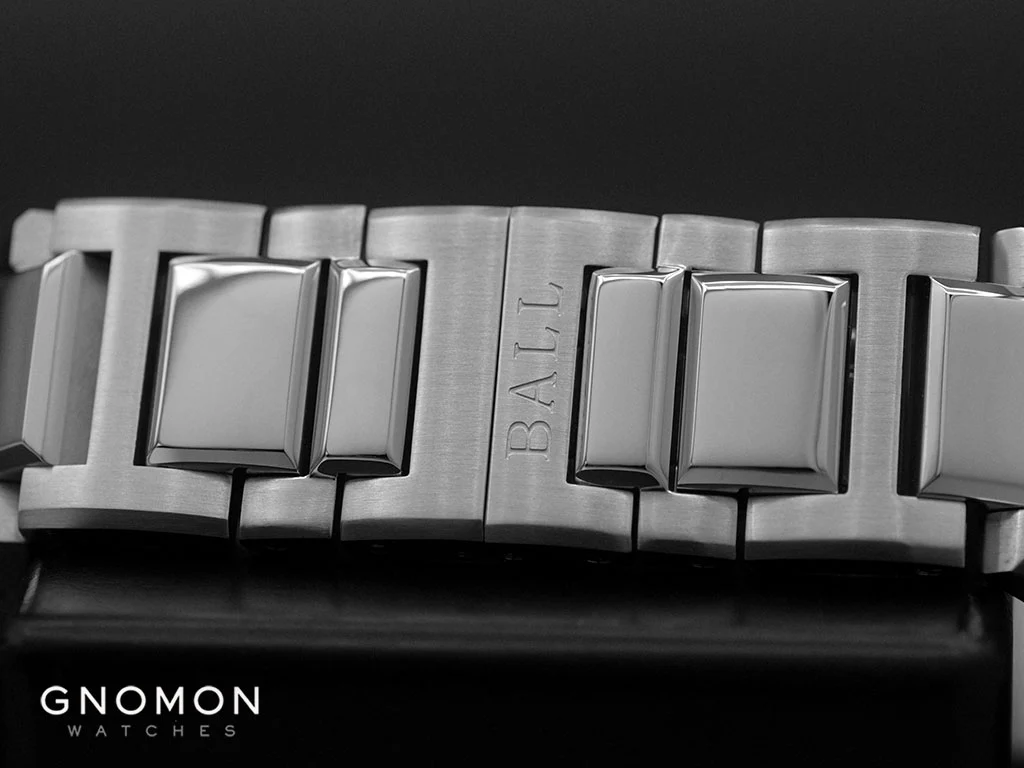 Engineer III Marvelight Chronometer Meteorite - Rainbow Lume Ref. NM9026C-S46C-MSLR - 904L Steel - Image 10
