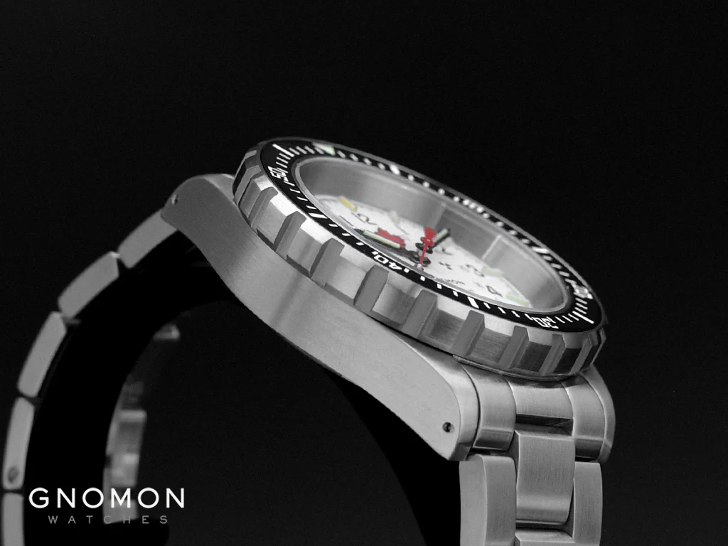 GSAR NGM Diver Automatic Arctic Red Maple Edition - Bracelet Ref. WW194006SS-1601 - Image 8