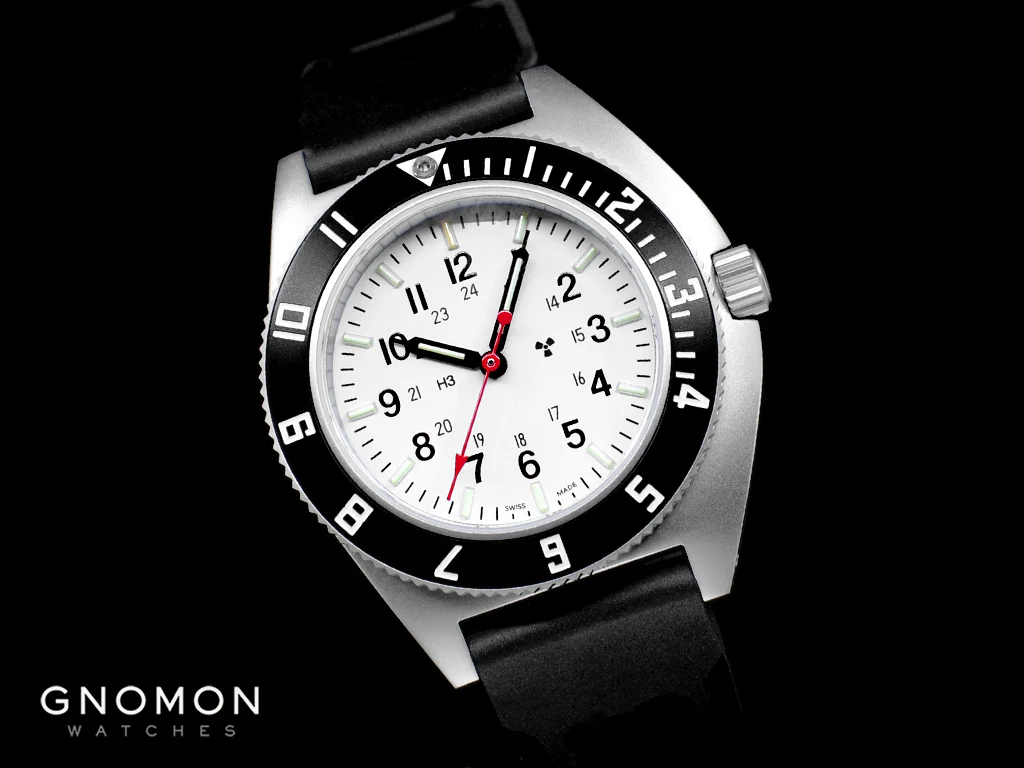 Pilot’s Navigator Stainless Steel Arctic Quartz (SSNAV) - 3-Piece Rubber Strap Kit Ref. WW194001SS-0530 - Image 5