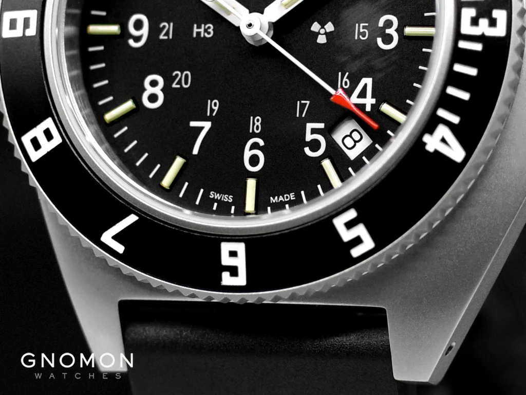 Pilotâs Navigator Stainless Steel NGM - 3-Piece Rubber Strap Kit Ref. WW194013SS-0130 - Image 3