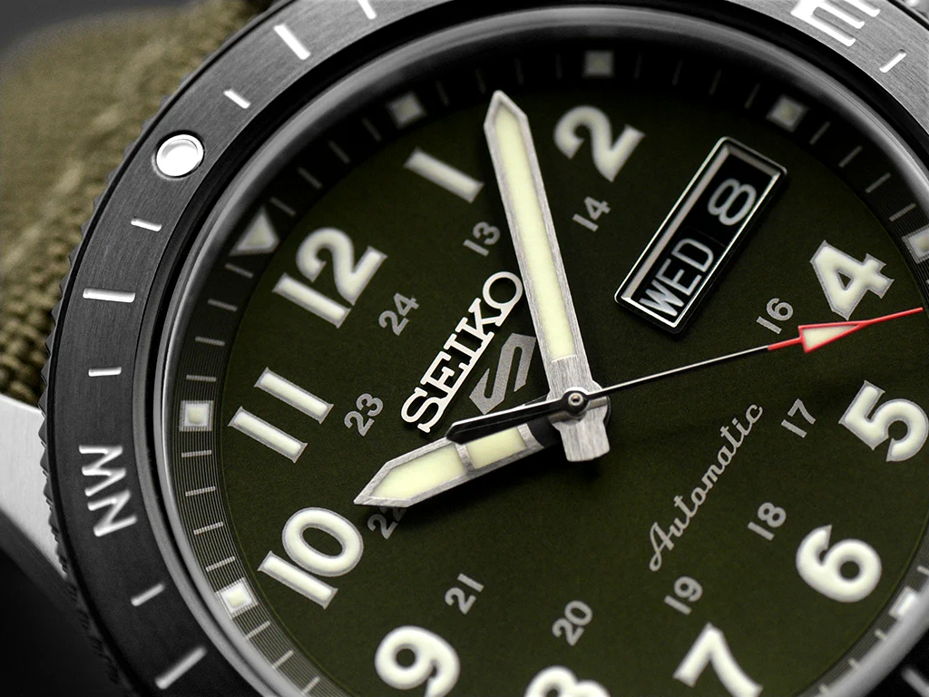 Seiko 5 Sports āField Seriesā Green Ref. HDB008J - Image 4