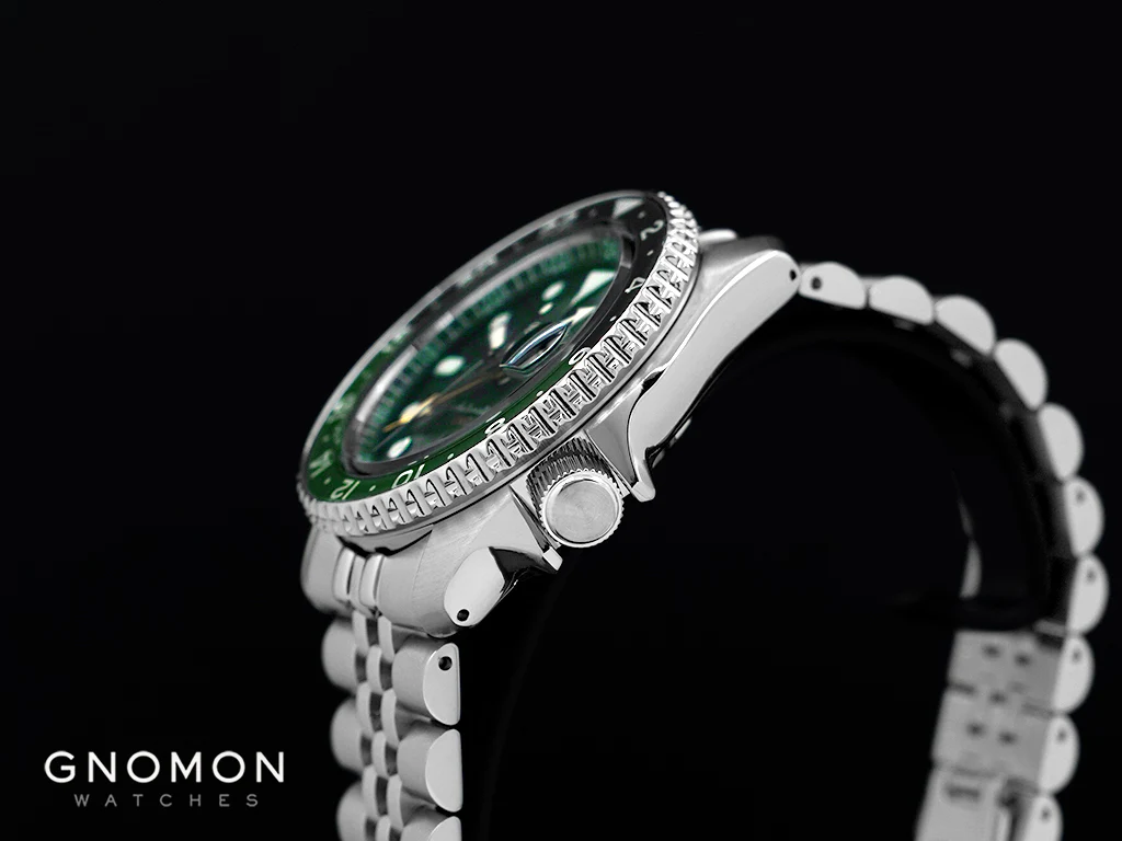 Seiko 5 Sports GMT Series Green Ref. SBSC019 - Image 7