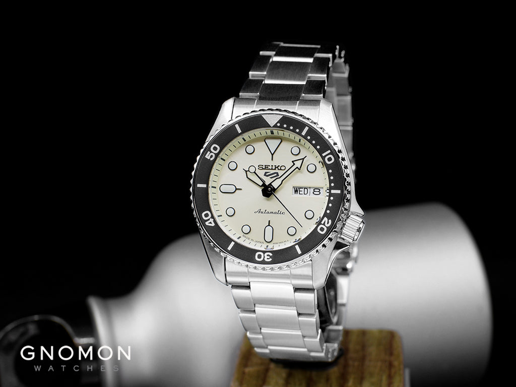 Seiko 5 Sports “Sports Style” 38mm Champagne White Ref. SBSA227 - Image 2