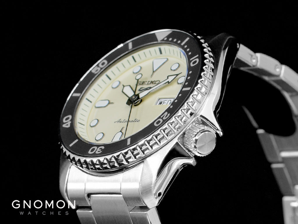 Seiko 5 Sports “Sports Style” 38mm Champagne White Ref. SBSA227 - Image 7