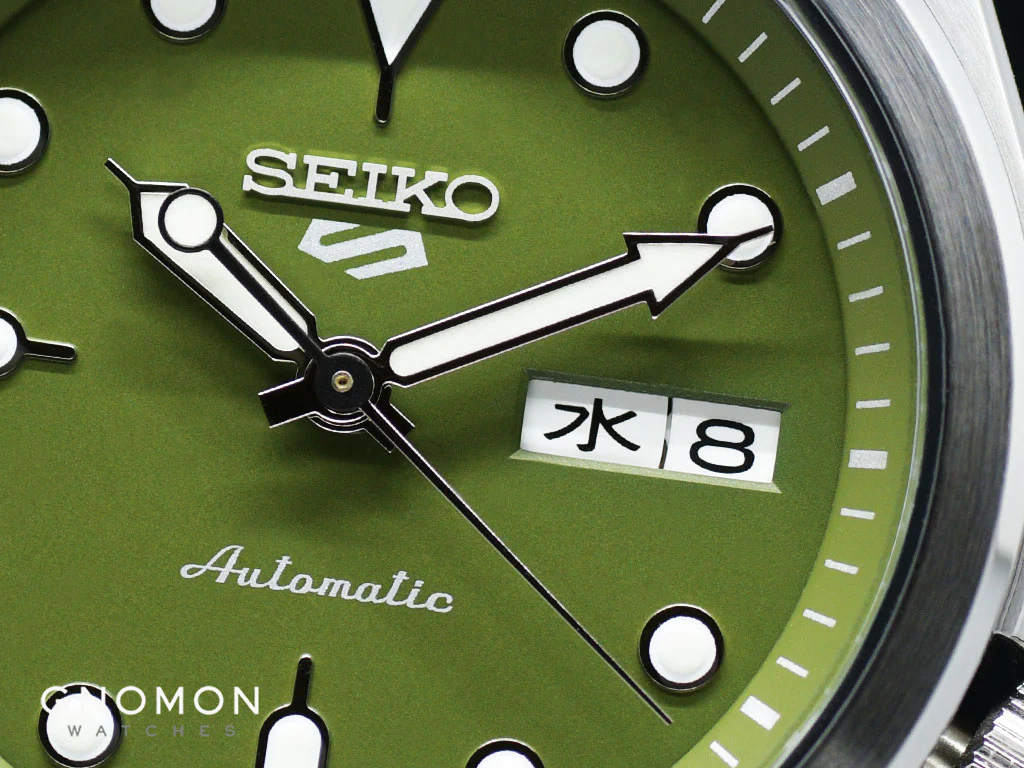 Seiko 5 Sports “Sports Style” Military Green 40 Ref. SBSA055 - Image 4