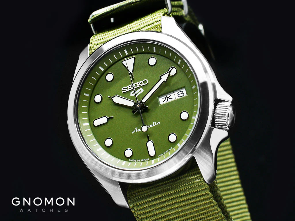 Seiko 5 Sports “Sports Style” Military Green 40 Ref. SBSA055 - Image 5