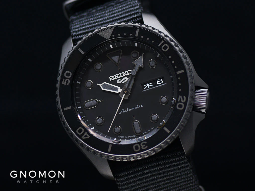 Seiko 5 Sports “Street Style” Blackout Ref. SBSA025 - Image 5