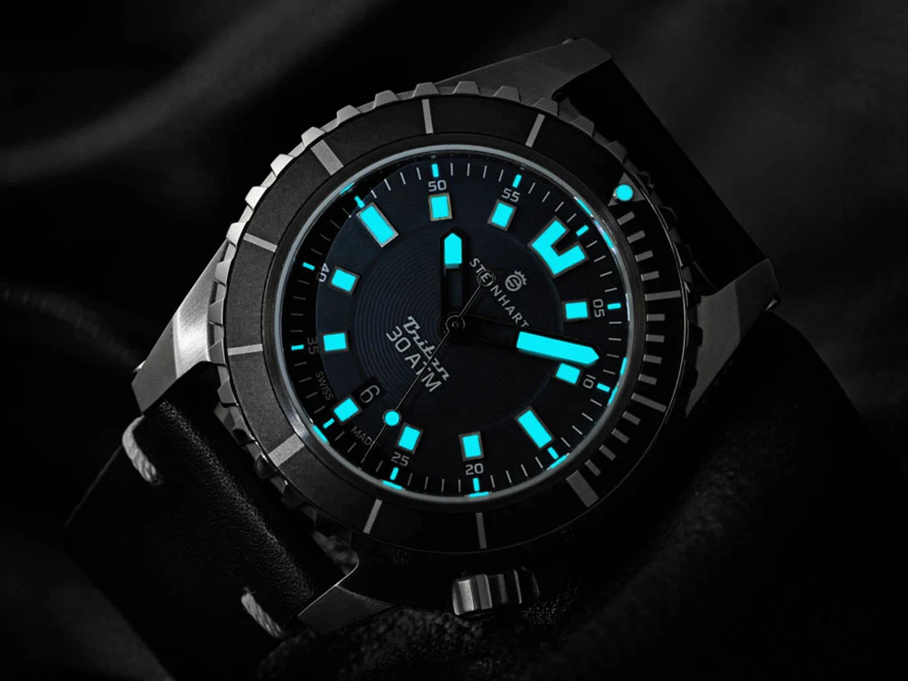 Triton 300 Black - Image 12
