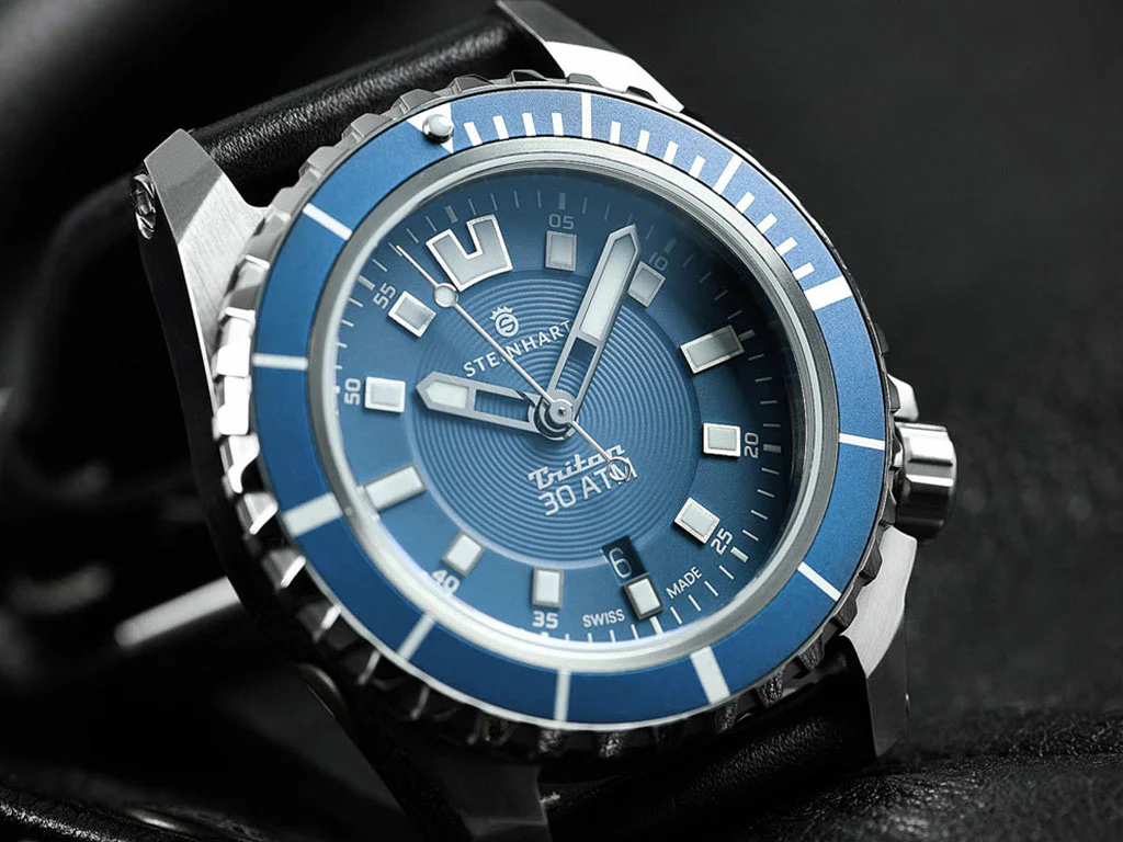 Triton 300 Blue - Image 6