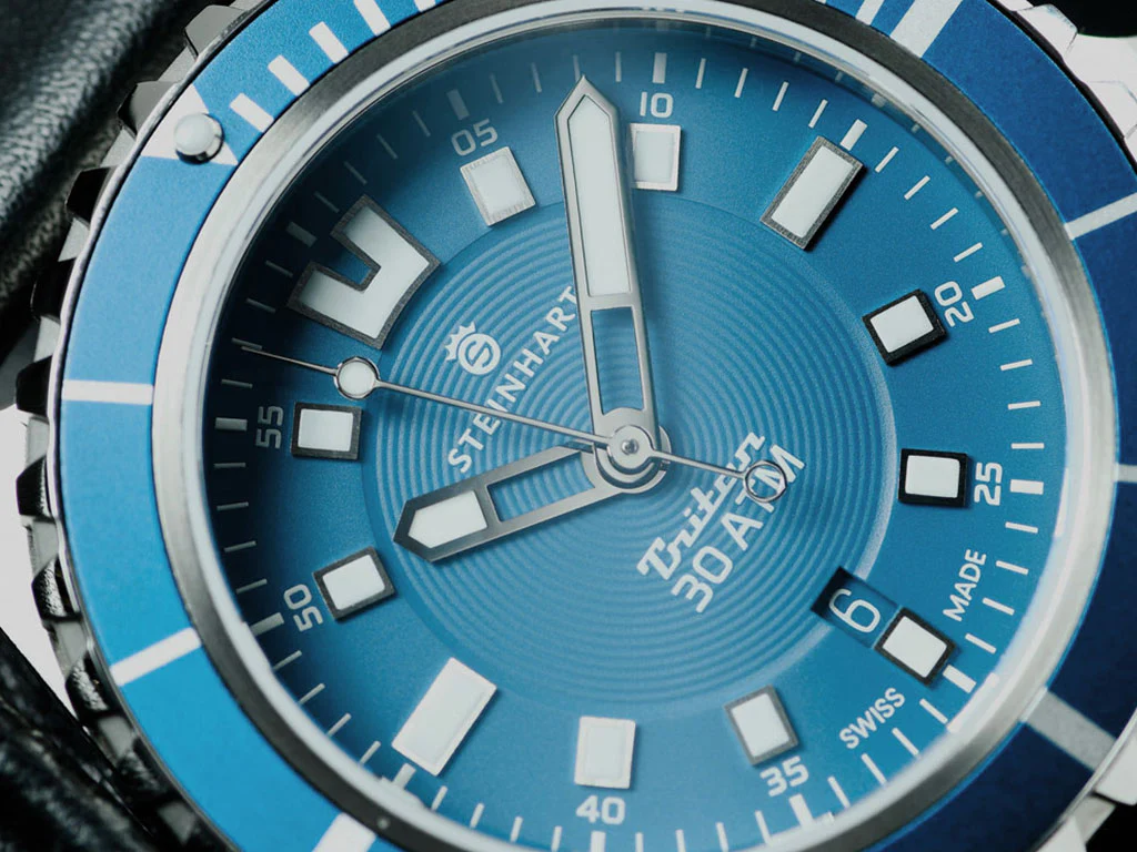 Triton 300 Blue - Image 8